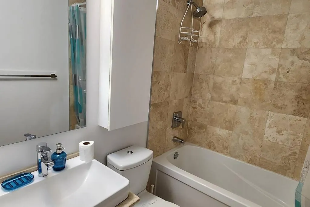 Apartman Modern Studio High Floor ,Cn Tower, Scotiaarena Toronto